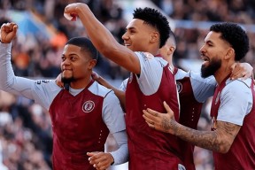 yabo sports-西汉姆迎足总杯关键赛，今晨主帅复盘，态度坚定，训练强度明显提升-yabo sports